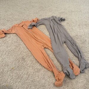 VAENAIT BABY Toddler Boys Girls Footed One-Piece Sleep and Play Modal Pajamas